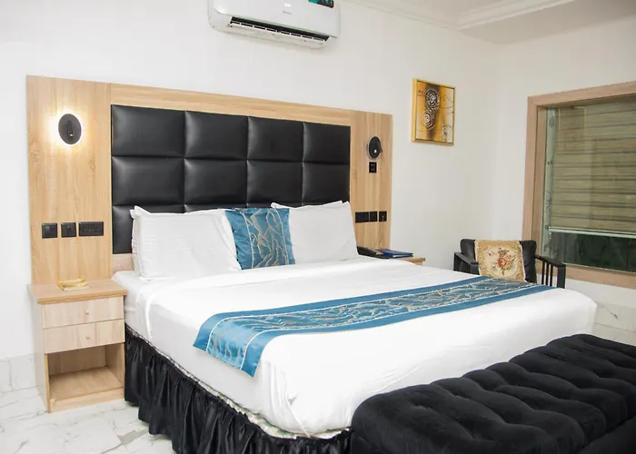 Golden Tulip Hotel