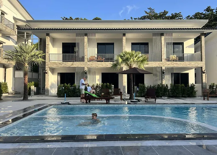 Double Rock Beach Hotel