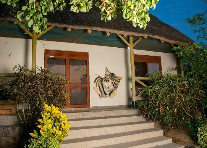 Natural Bamboo Lodge On River Nile Banks In Murchison Falls