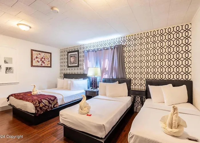 Arrowhead Motel Family Room At Sundance