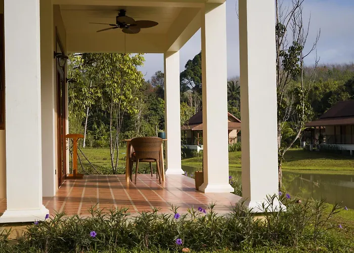 Lost Horizon Resort - Khao Sok