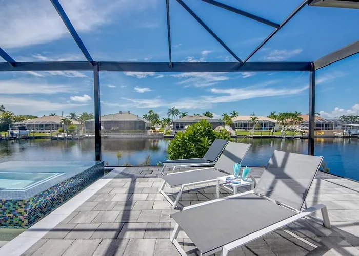 Coralvilla Twenty Two - Modern, Pool & Spa, Water View, Boating, Tv