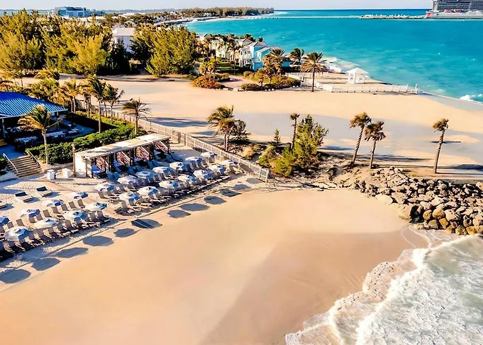 Amamare Waterfront Villa | Pool + Private Dock