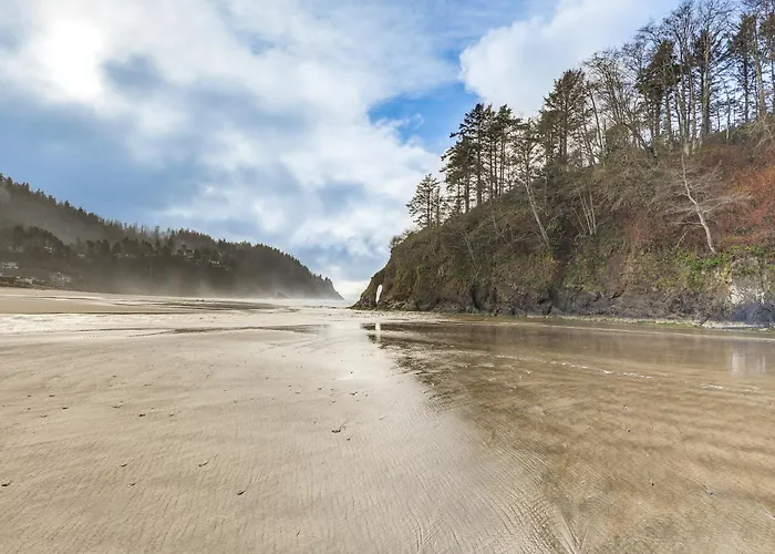 Walk To Neskowin Beach! Creekside Oregon Retreat