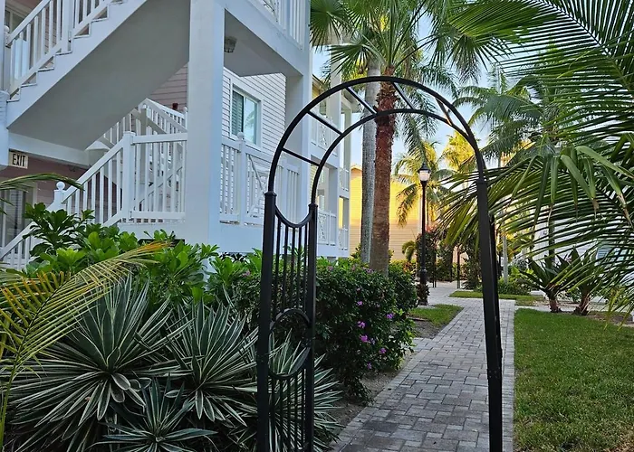 2 Bed 2 Bath Bimini Bay Condo Steps From Beach Pool Clubhouse