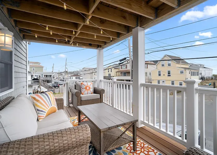 Salisbury Sol Pet Friendly Private Balconies