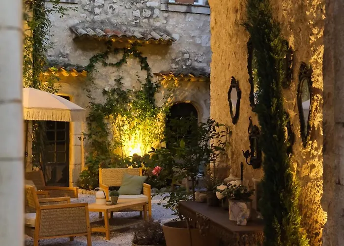 L'Abbaye Hotel