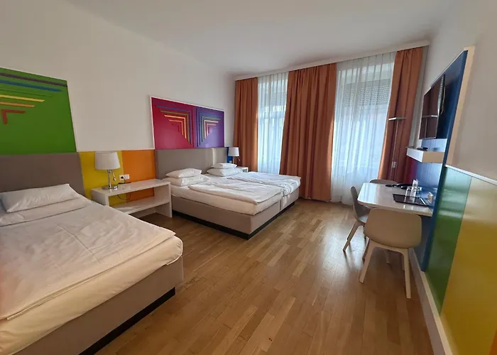 Hotel Caroline