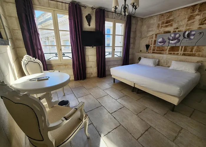 Hotel Du Palais Des Papes