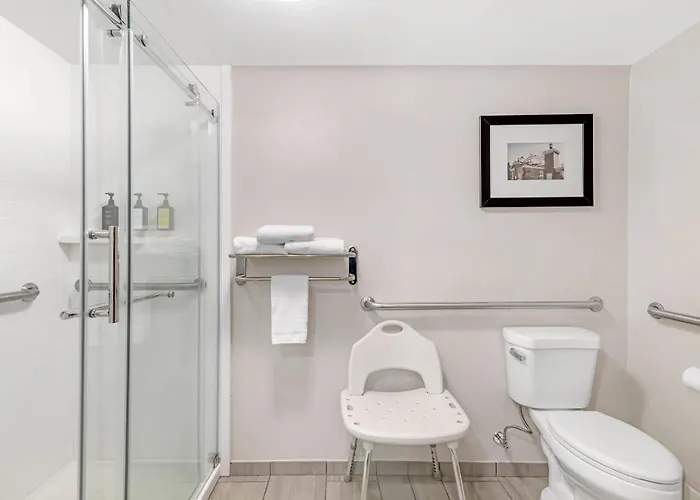 Keene Elm City Hotel, An Ascend Collection Hotel