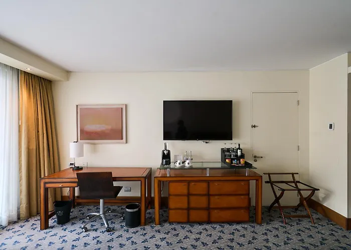 Sheraton Miramar Hotel & Convention Center