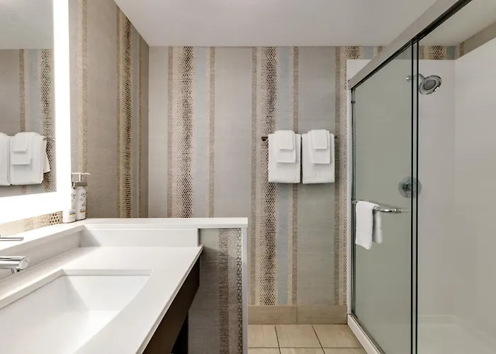 Holiday Inn Express Hotel & Suites Eugene Downtown - University By Ihg