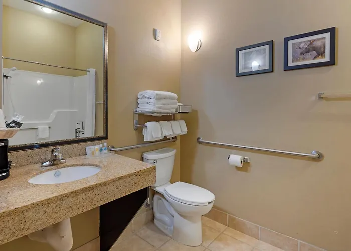 Comfort Suites Anchorage International Airport