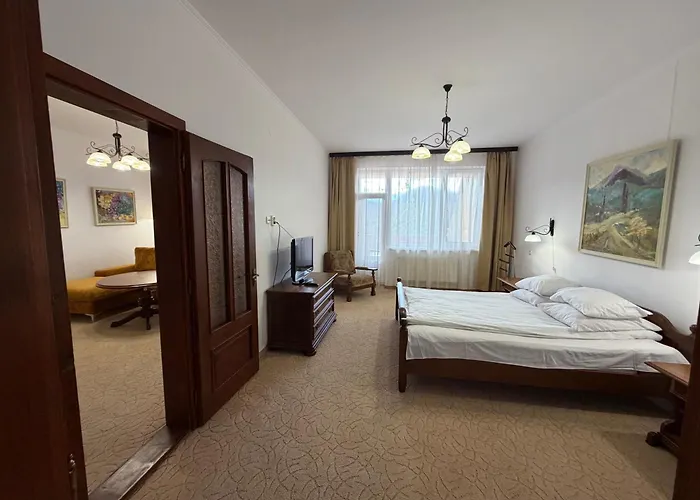 Erney Laz Hotel