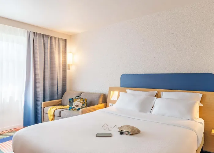 B&B Hotel Lyon Nord 4 Etoiles