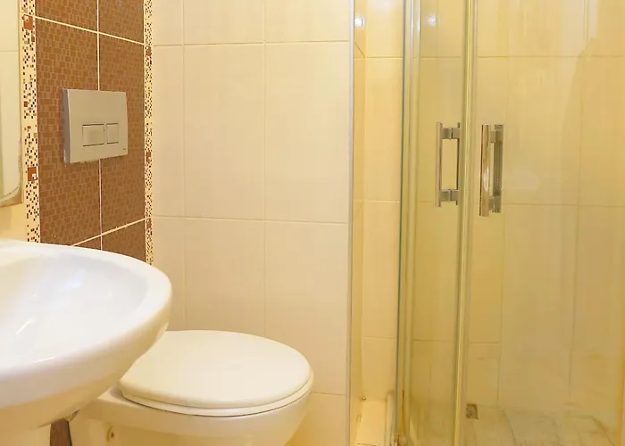Esin Hotel