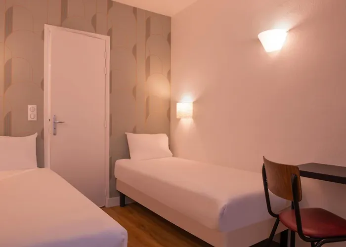 Pacific Hotel Fondary Parijs