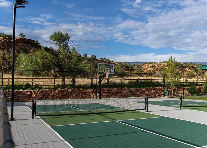 Cougar Ridge Resort