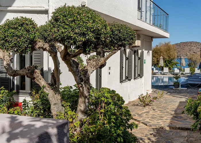 Lena Apartments