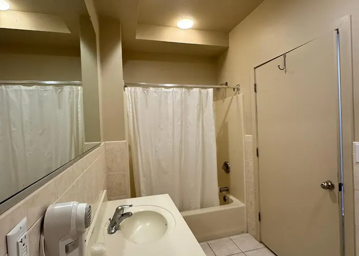 Ebb Tide Suites