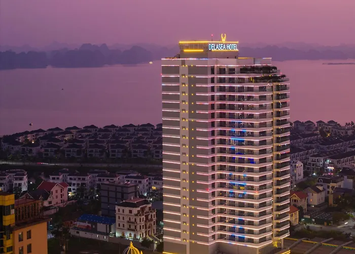 Delasea Ha Long Hotel - Modern Bayview Escape