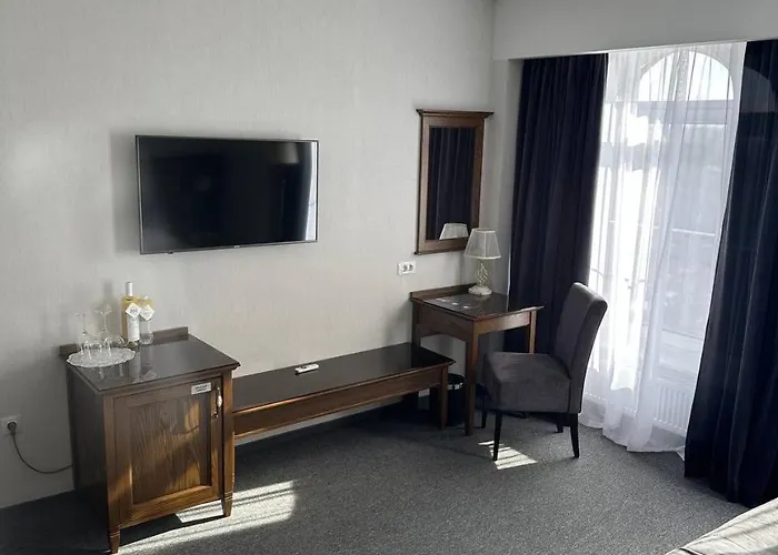 Optima Collection Bergshloss Rivne