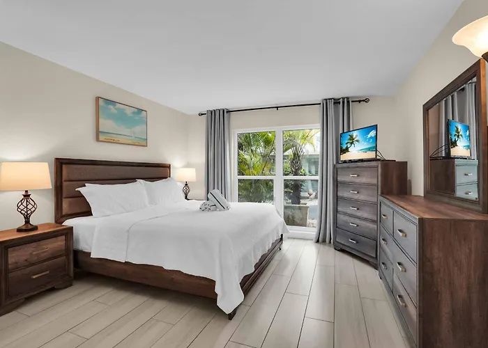 Beach Front One Bedroom Condo Paradise. Ground Floor.