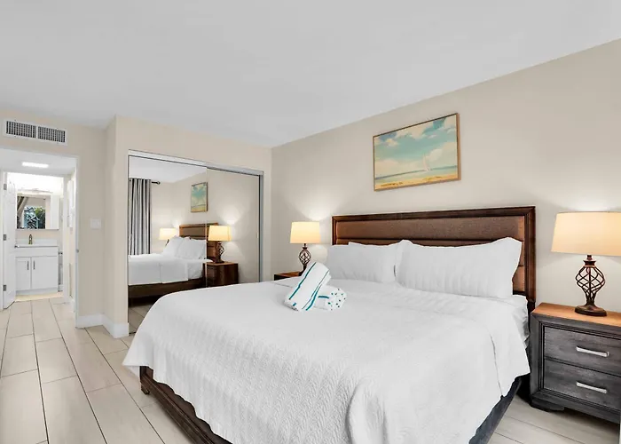 Beach Front One Bedroom Condo Paradise. Ground Floor.
