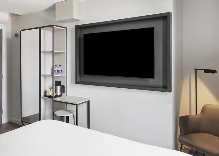 Spark By Hilton London Romford