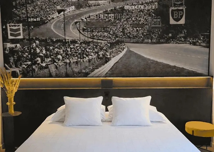 Boutique Hotel, La Cour De La Reine, Rooftop & Bistronomique Restaurant