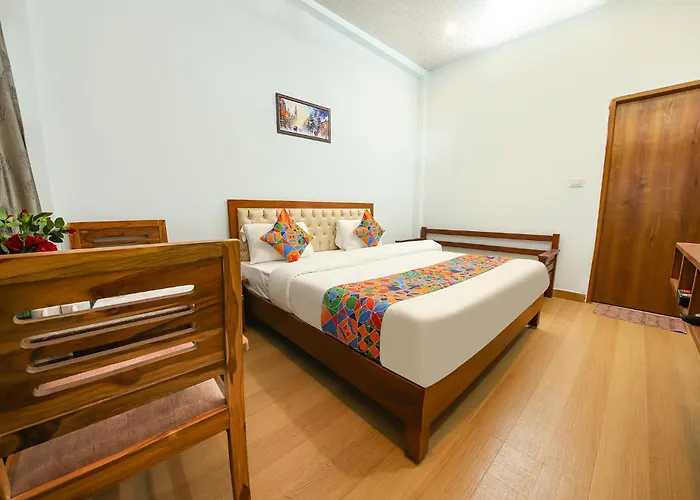 Fabhotel Royal Om River Resort
