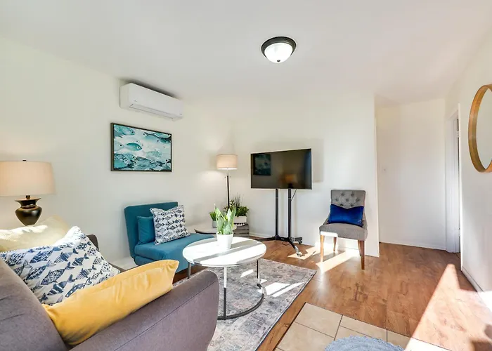 Quiet Carpinteria Cottage By Town & Beaches