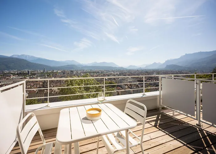 The Babel Community Hotel - Grenoble Bastille