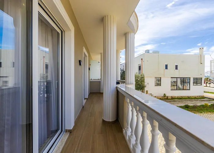 Sea La Vie Suites