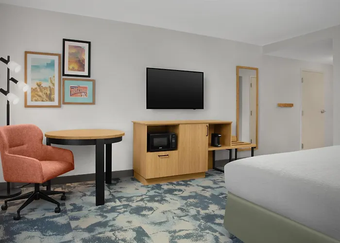 Hampton Inn & Suites Phoenix Chandler Fashion Center