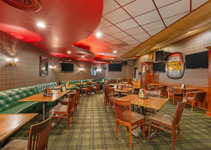 Red Lion Hotel Rogue Regency Medford Airport