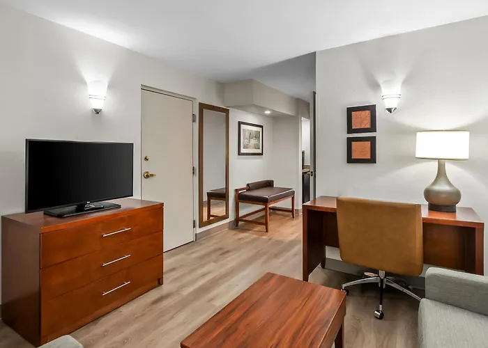 Comfort Suites Near Potomac Mills