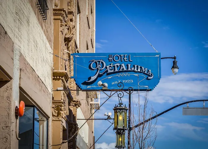 Hotel Petaluma, Tapestry Collection By Hilton