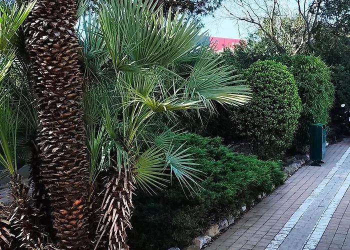 Ibis Budget Beziers Est La Giniesse