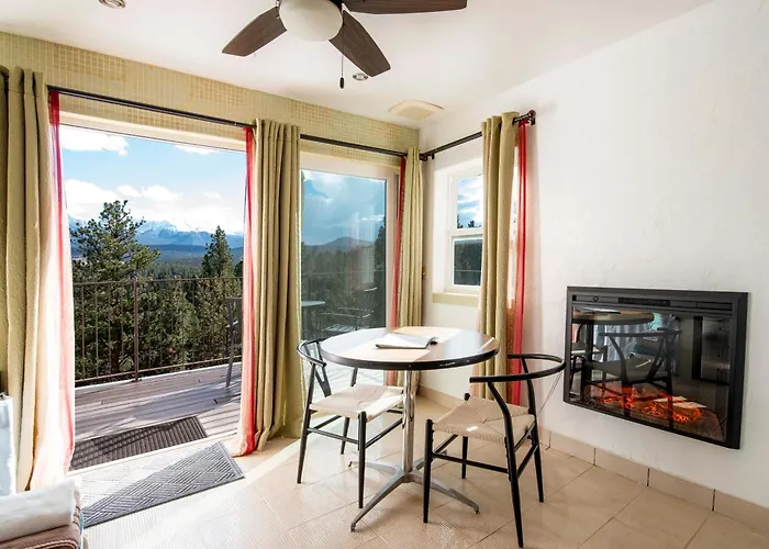 Pikes Peak Paradise Bed And Breakfast