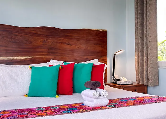Casa Sonoma - Charming Condos Minutes From Beach & Reef