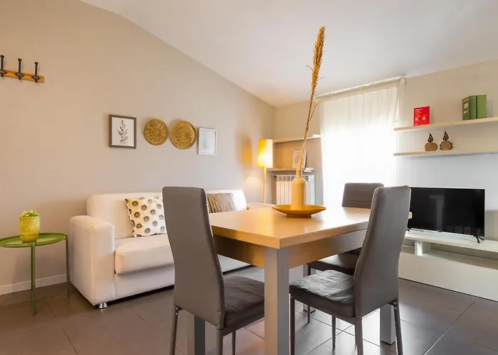 Desenzano Uptown Suites By Wonderful Italy