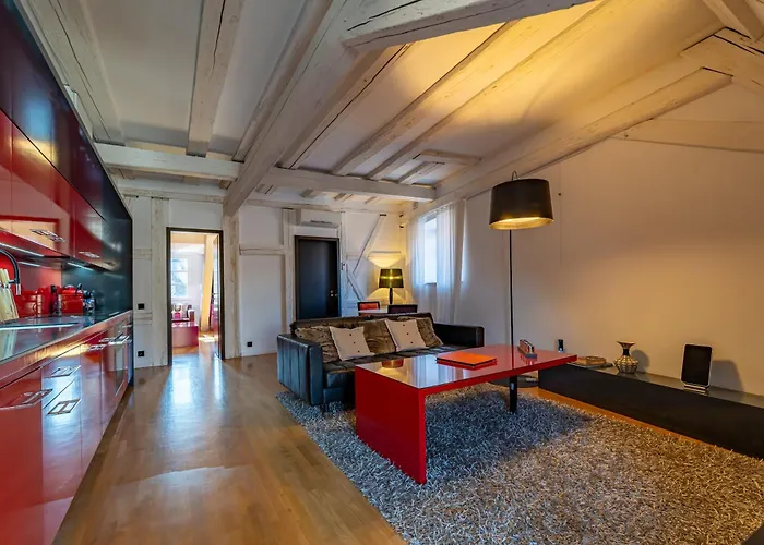 Le B. Suites, Chambres&Restaurant