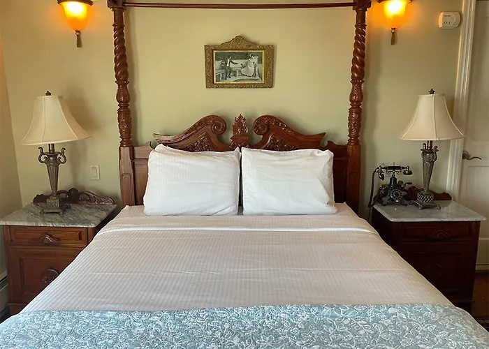 Laingdon Hotel