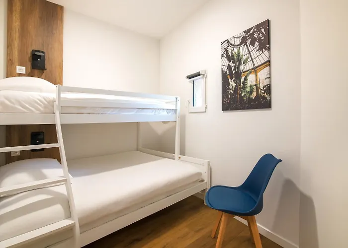 Cit Hotel L Oasis D Avignon