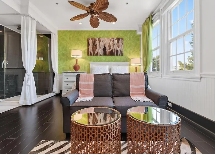Orchid Suites - Historic Palm Beach Hotel Condominium