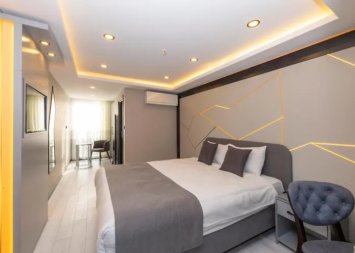 White Corner Hotel