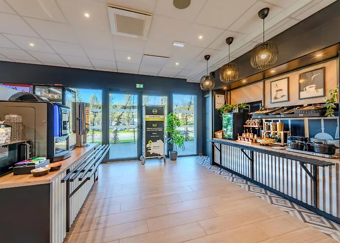 B&B Hotel Landerneau Bois Noir