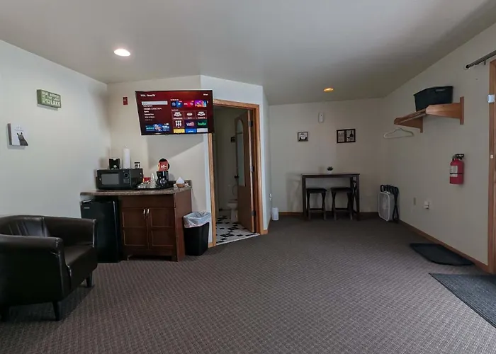 Fife Lake Lodge - Double Queen Room With Lake Access