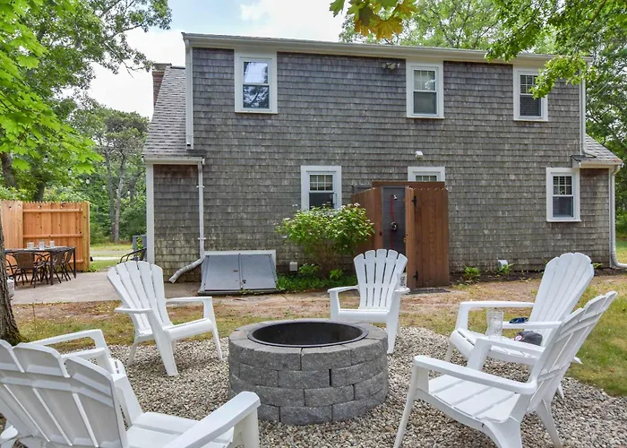 Great Home With Game Space 0 8 Miles From Cooks Brook Beach